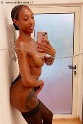 Milano Trans Naomi Closed 345 77 13 495 foto selfie 4